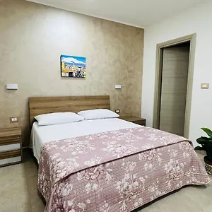Benedettini Rooms; A Muntagna Gasthuis Catánia
