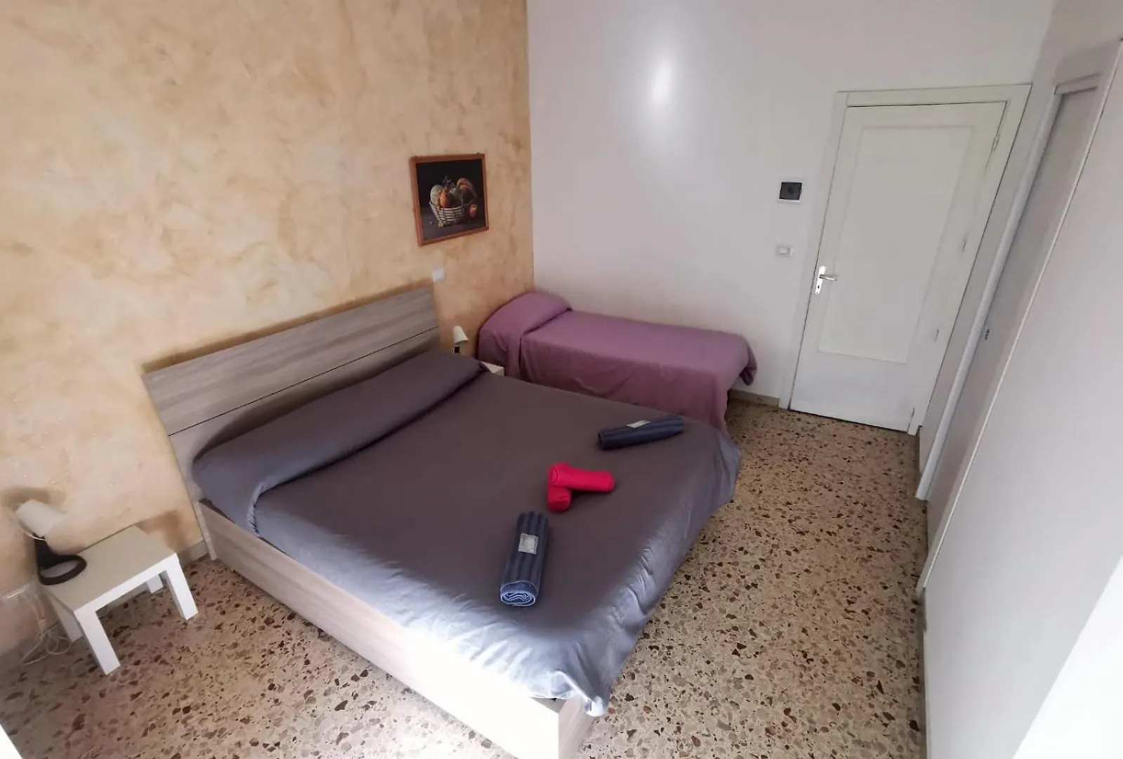 Catania Airport Room Bagno Privato In Camera Oda ve Kahvaltı